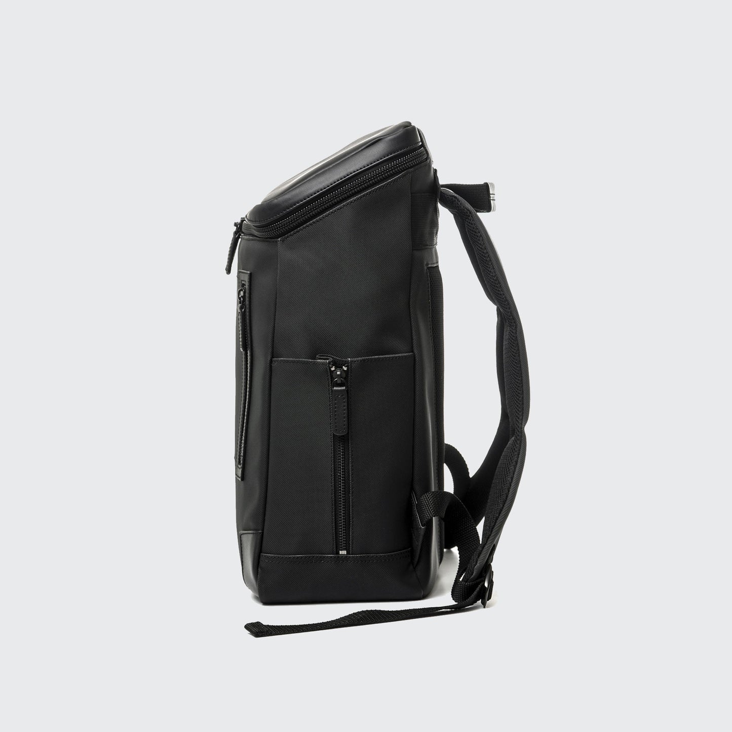 AMSTERDAM CARBON BACKPACK 20L by VENQUE