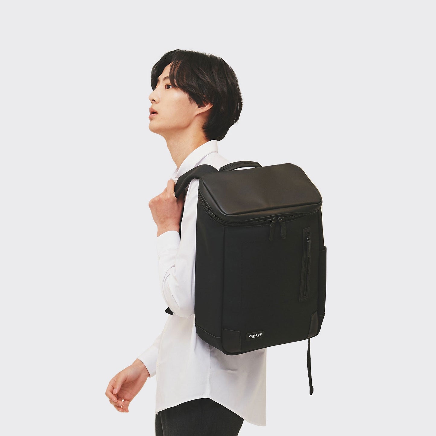 AMSTERDAM CARBON BACKPACK 20L by VENQUE